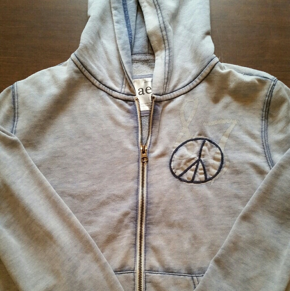 Zip up Aerpostale hoodie